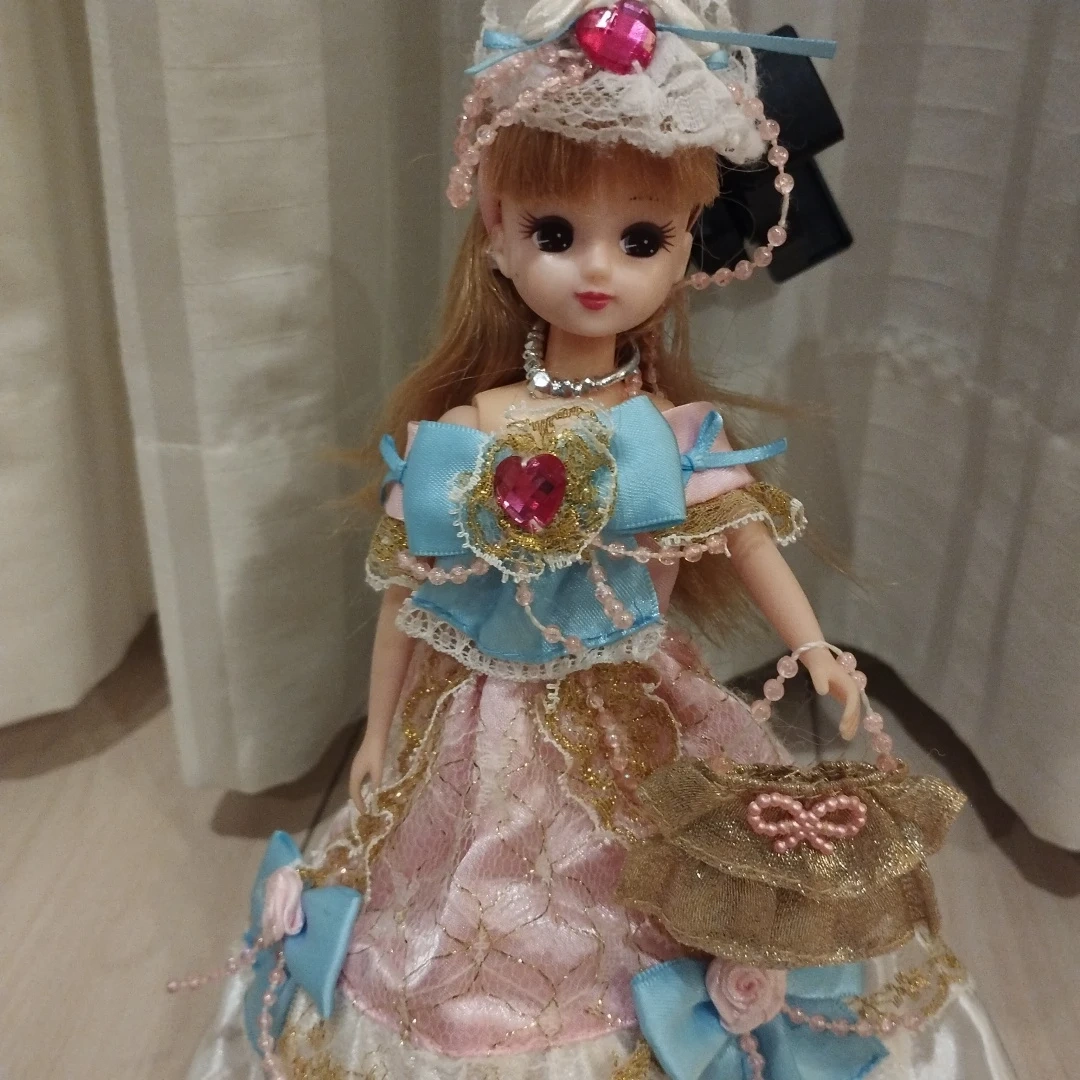 リカちゃん人形とお洋服セットの写真2枚目