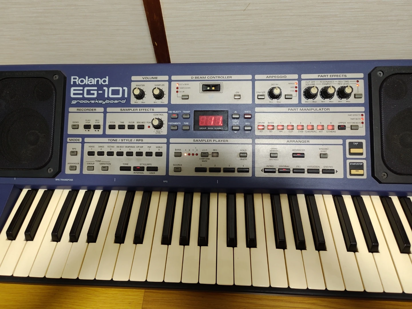 Roland EG-101の写真4枚目