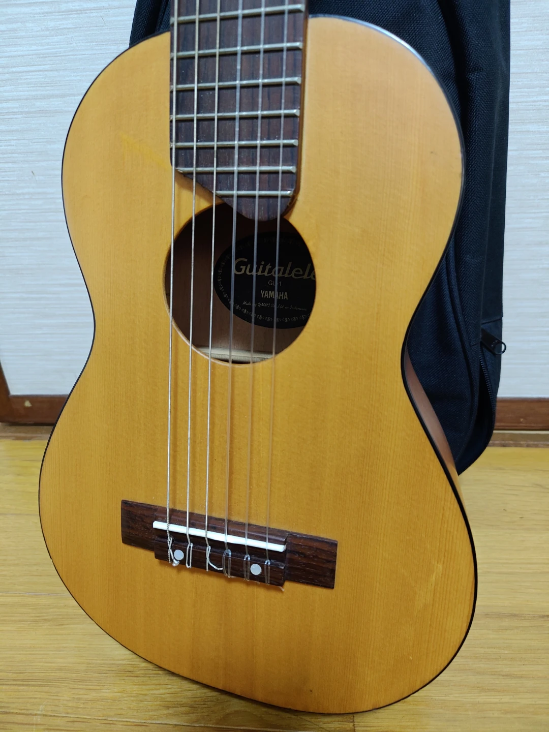 Yamaha Guitalele GL-1 専用ケース付きの写真2枚目