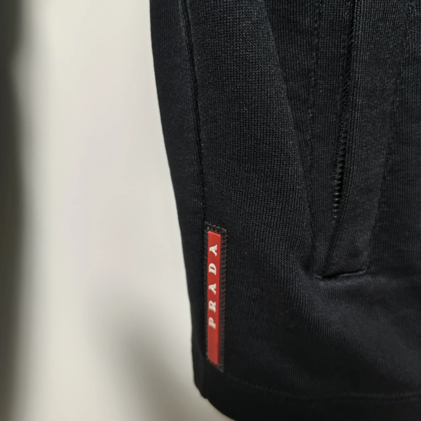 PRADA SPORT ナイロン ジャケット 黒 M フード付き プラダスポーツの写真9枚目
