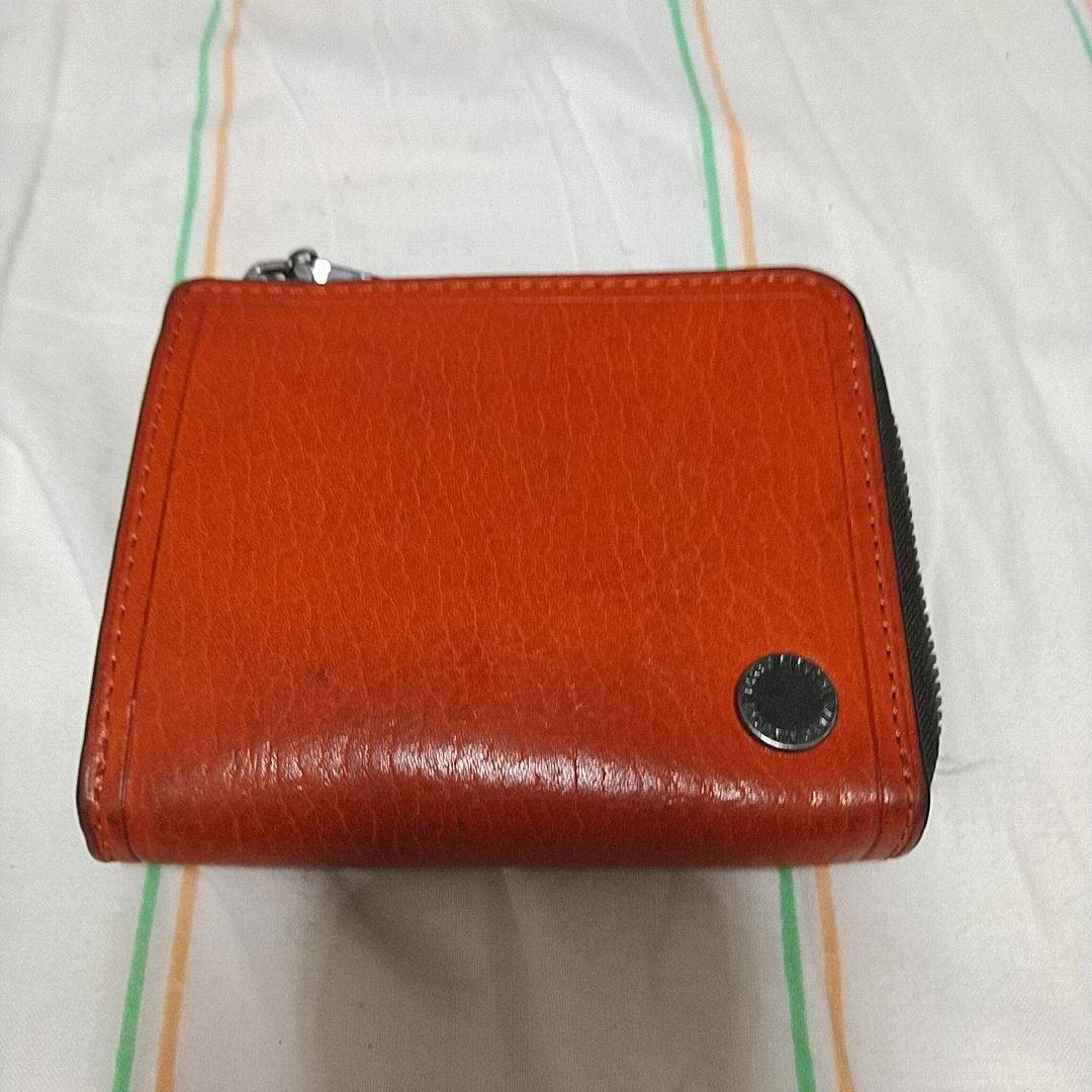 マークジェイコブス 二つ折り財布 オレンジ