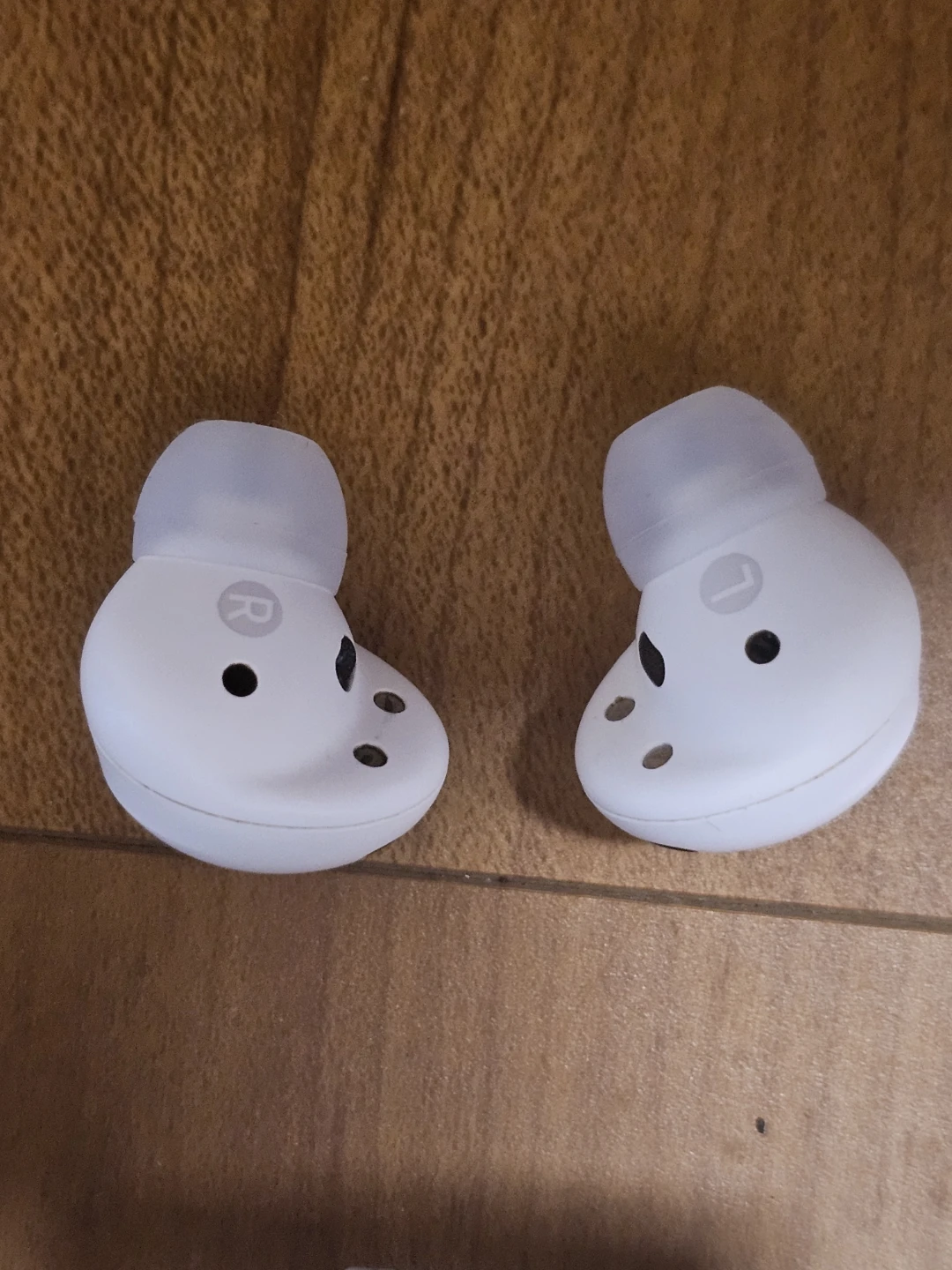 Galaxy Buds2 Pro ホワイト 完動品 付属品ありの写真4枚目