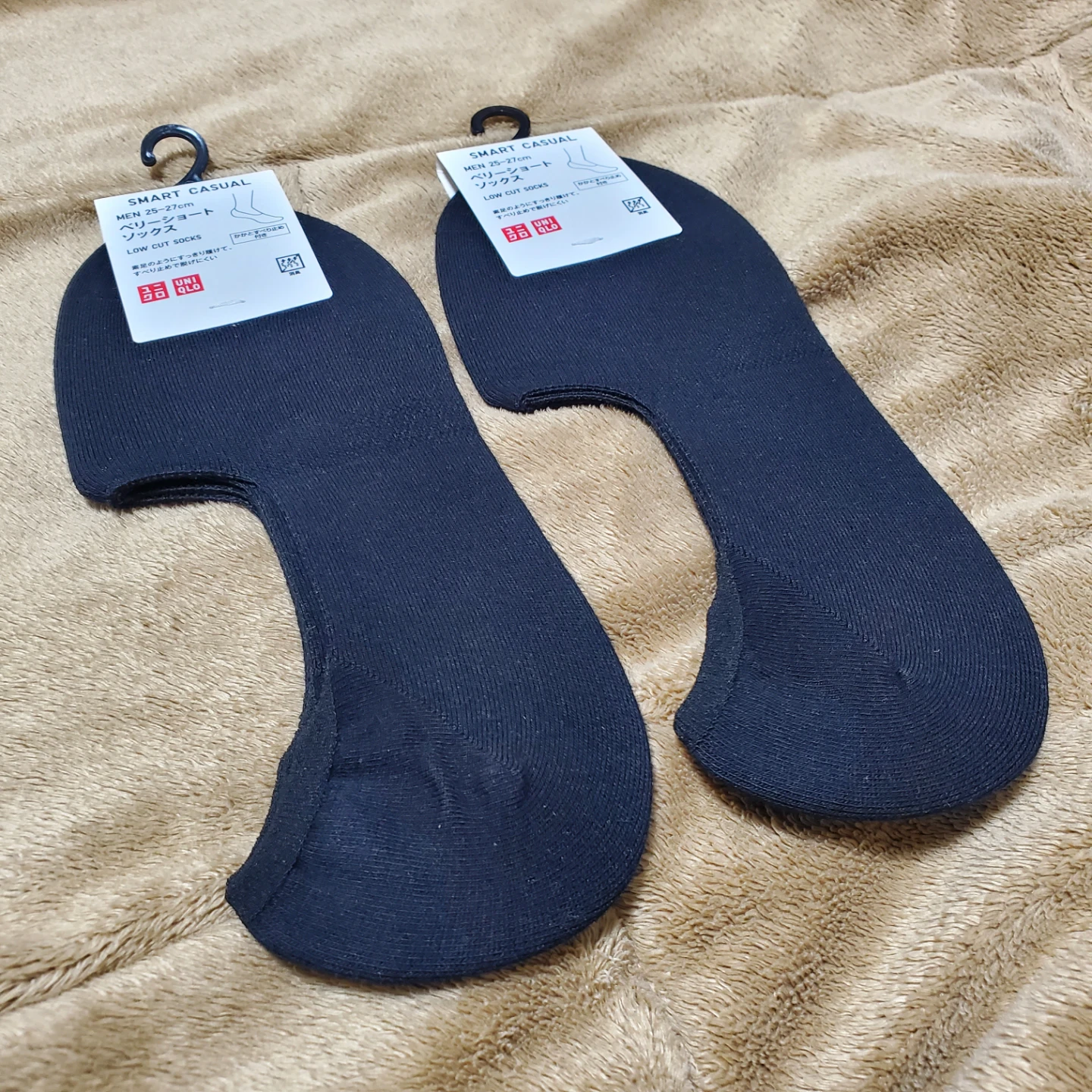 新品 ユニクロ メンズ 靴下 黒 25-27cmの写真2枚目