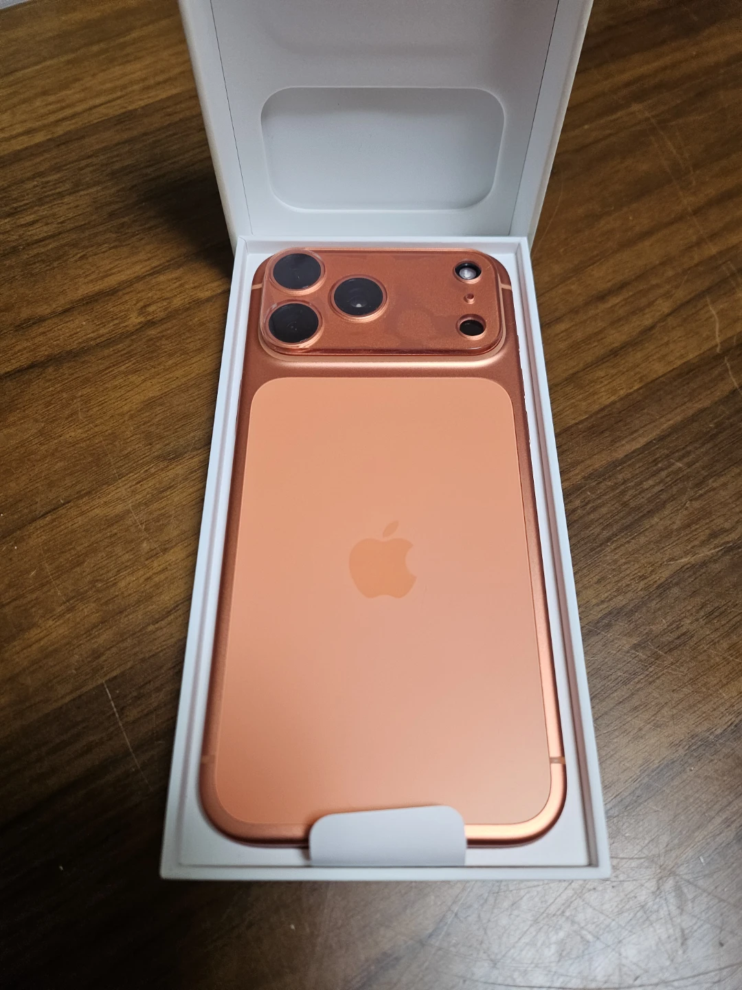 ◽新品同様◽iPhone17Pro MAX ◽256GB ◽コスミックオレンジ◽バッテリー100％の写真2枚目