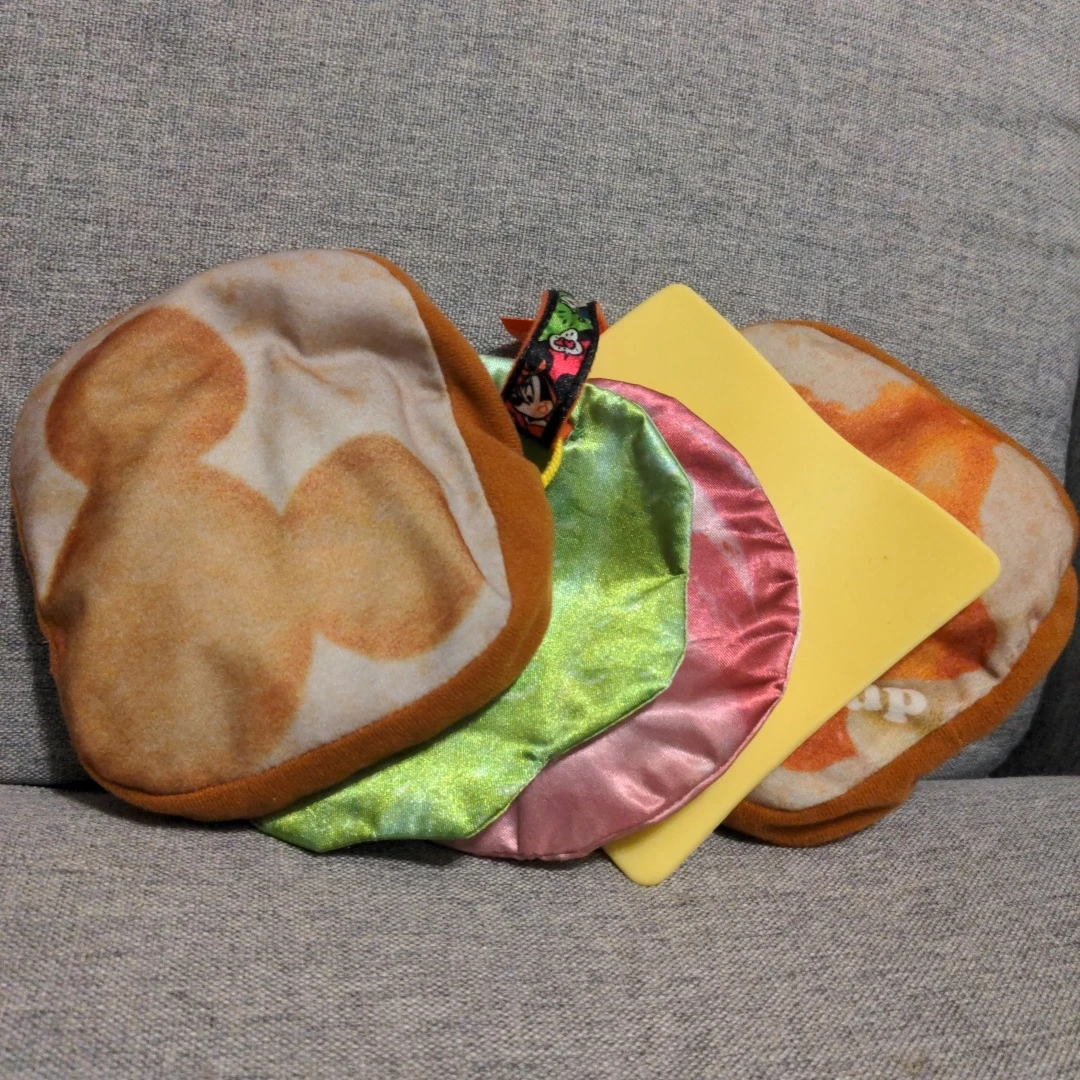 美品‎‎𖤐 ̖́-‬お出かけミッキー サンドイッチベビーカー取り付け 布トイの写真2枚目