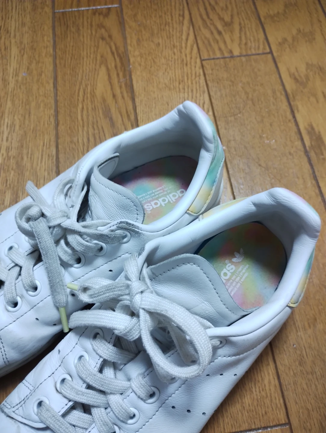 アディダス レインボーカラー　スタンスミス 25cmの写真2枚目