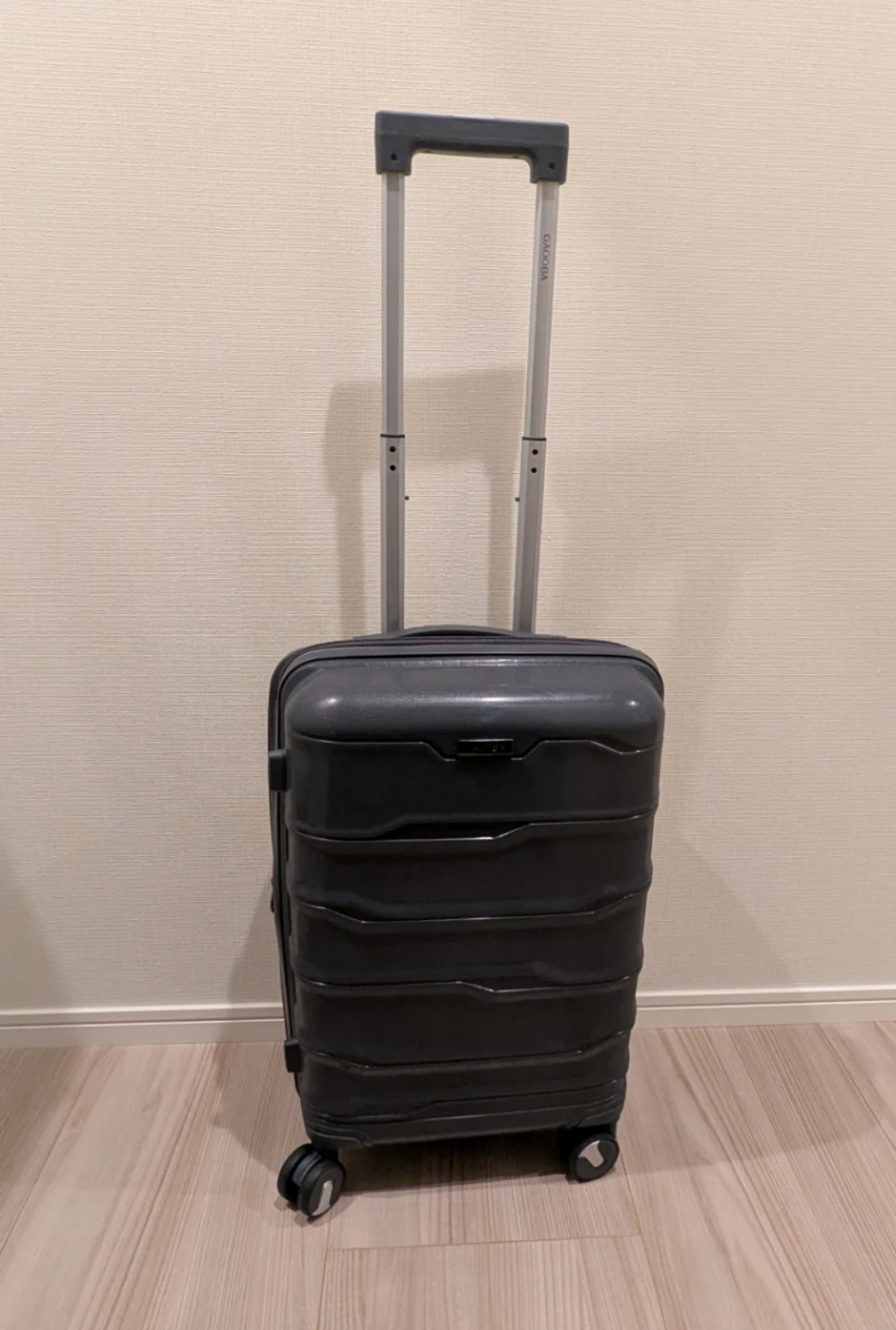 ◇ 新品未使用  スーツケース   Sサイズ  超軽量  ダークグレー