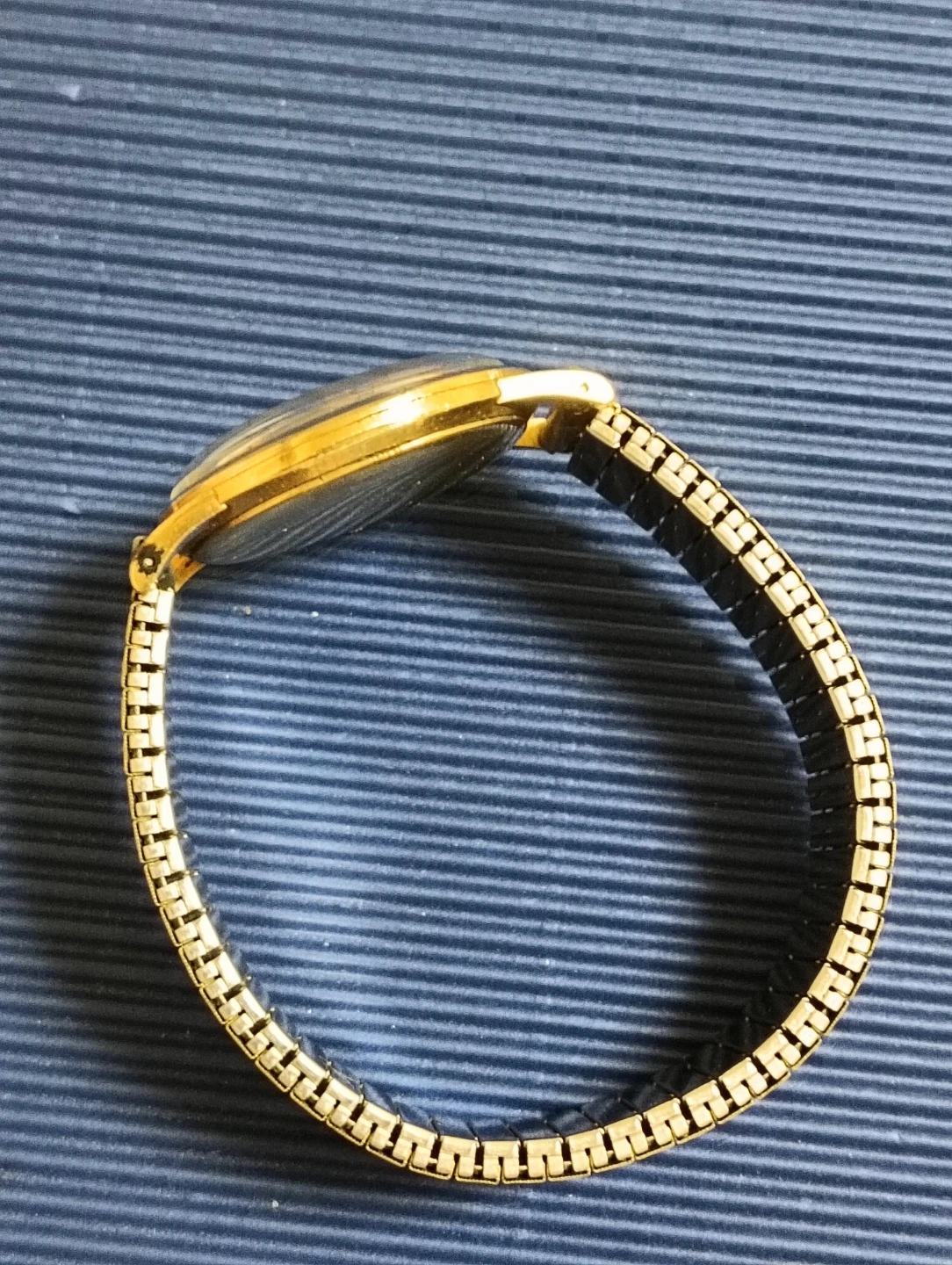 稀少品。SEIKO マーベル K14orK18 手巻き式 21石 腕時計の写真10枚目