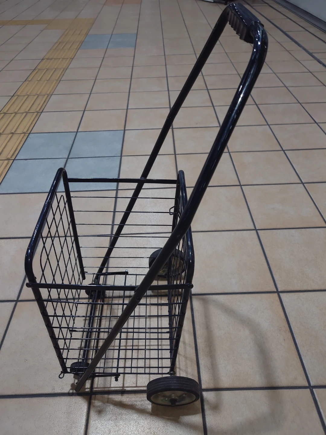 台車みたいなものをレンタルしますので、報酬ください