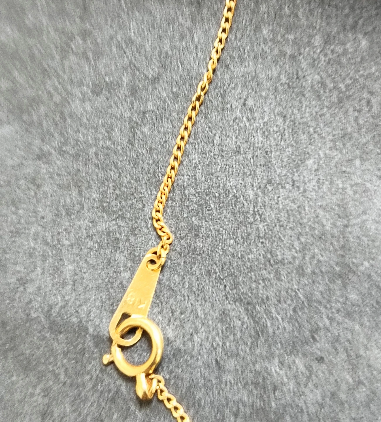 美品。TASAKI 大粒約8mm アコヤ真珠&ダイヤ K18金YGペンダントトップ&チェーン ネックレスの写真8枚目