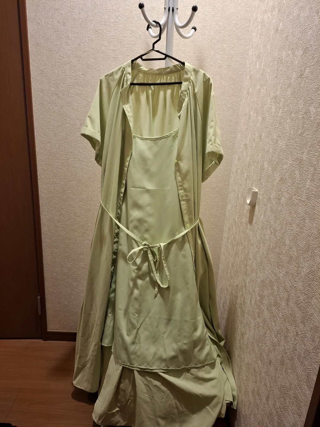 ジーユー ライトグリーン ワンピース 3XL