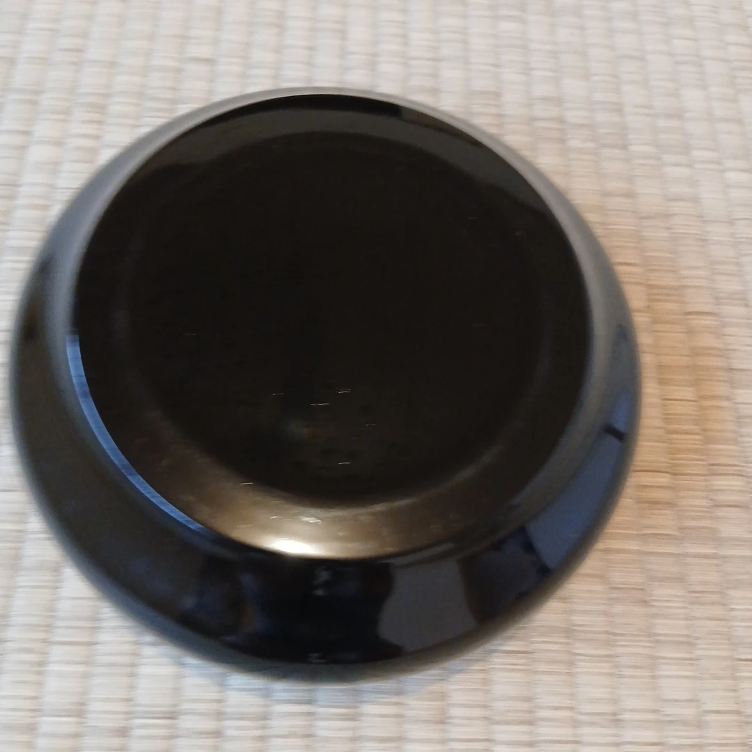 漆器 菓子鉢 黒地 金彩絵柄の写真4枚目