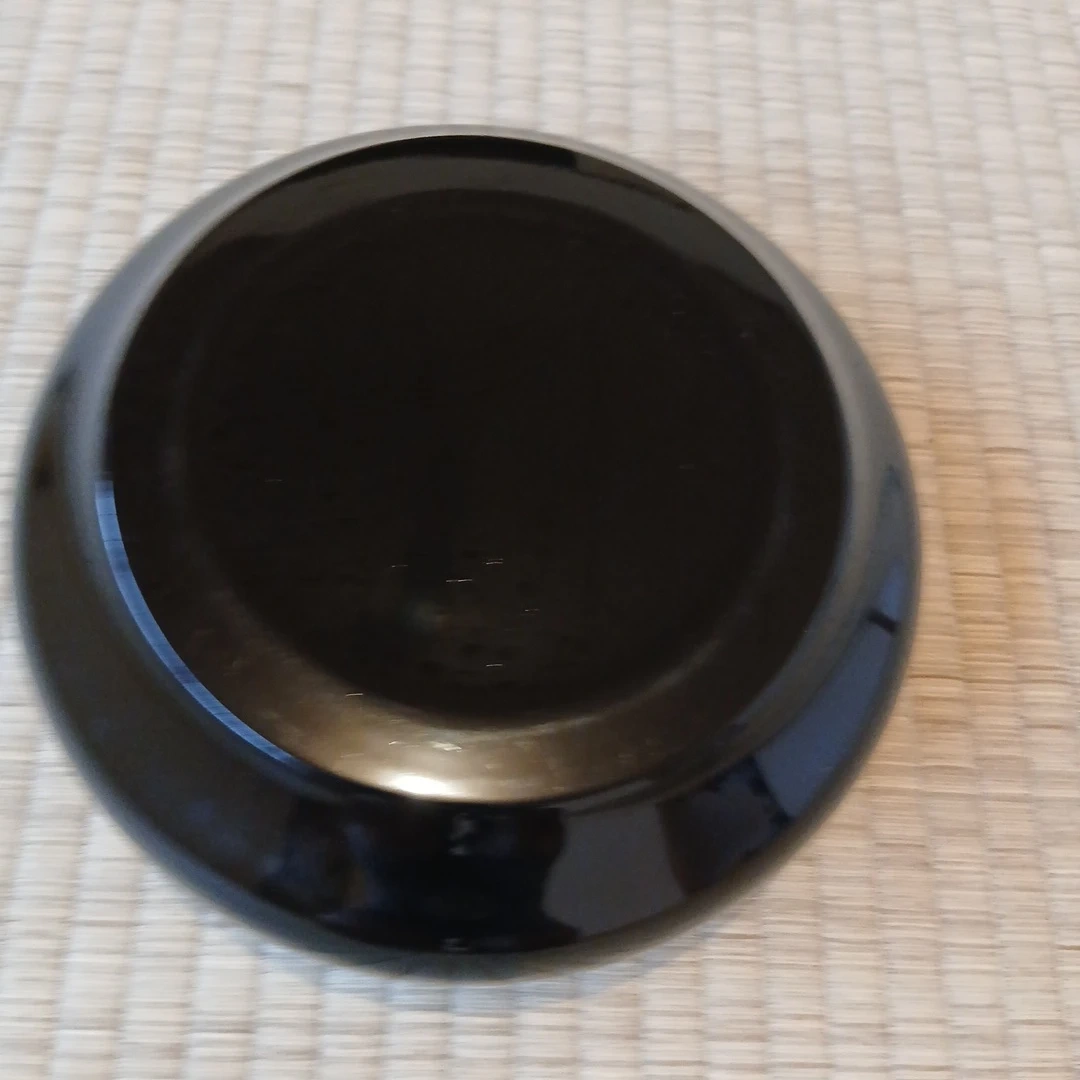 漆器 菓子鉢 黒地 金彩絵柄の写真4枚目