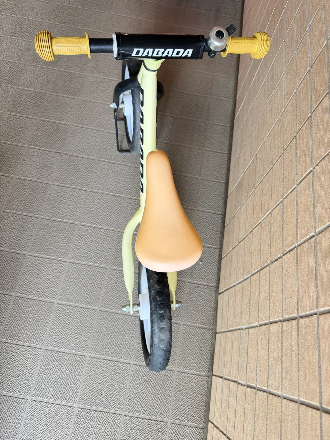 ダバダ dabada バランスバイク キックバイク ランバイク ペダルなし自転車 キッズバイクの写真5枚目