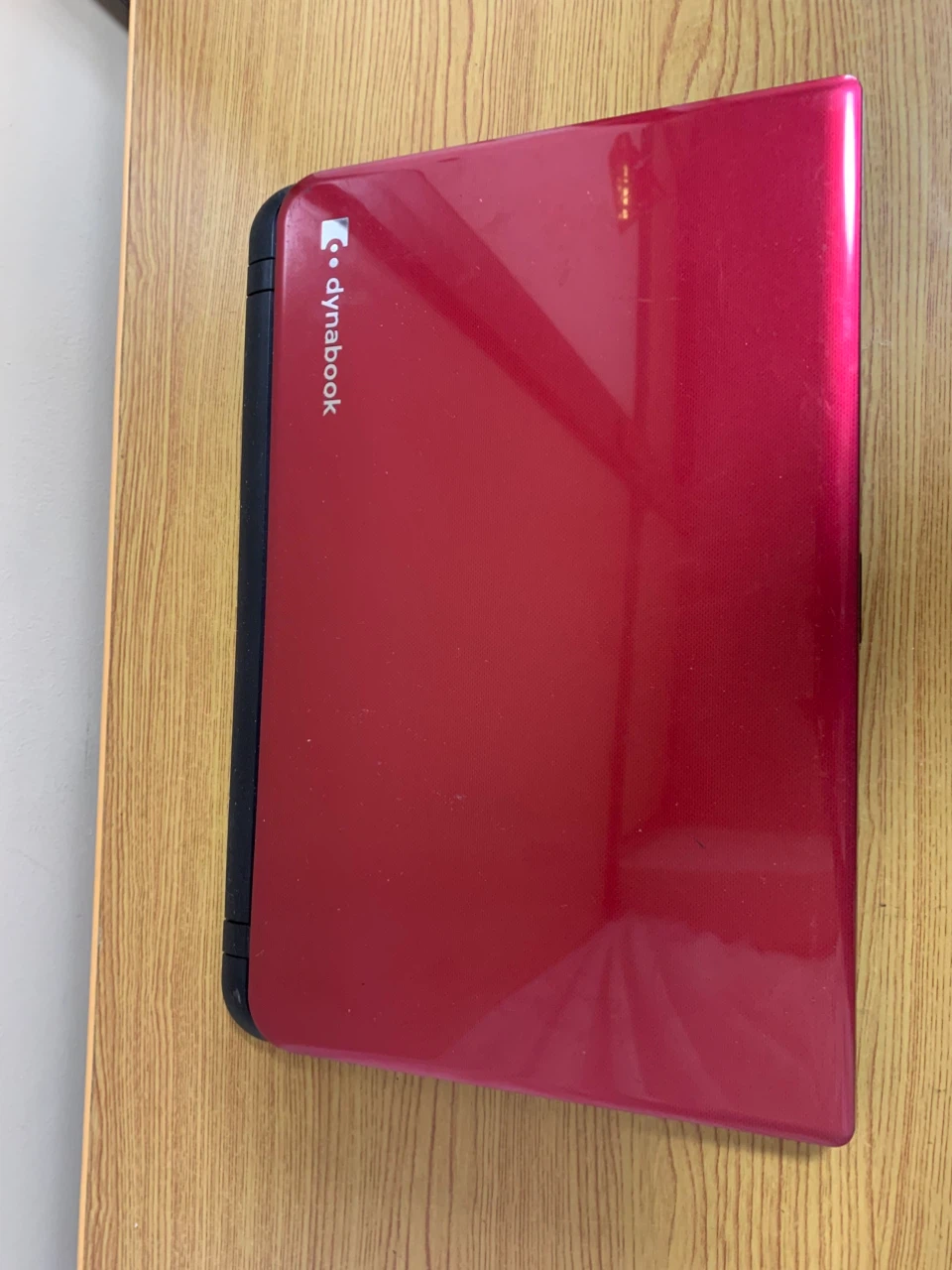 東芝 ジャンク品dynabook T65 レッド ノートパソコンの写真4枚目