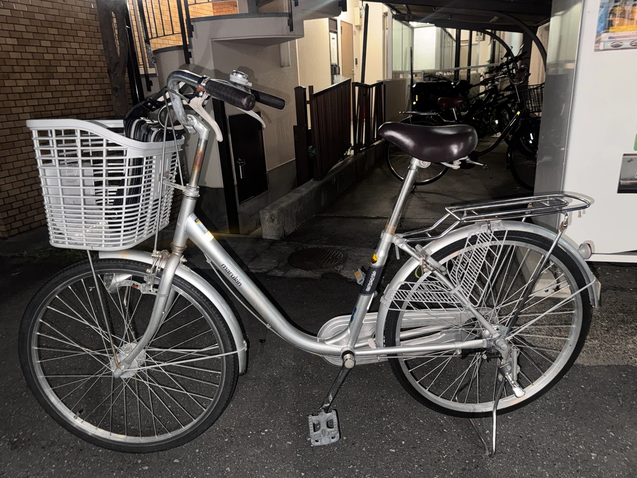 マルキン 自転車 シルバーの写真2枚目
