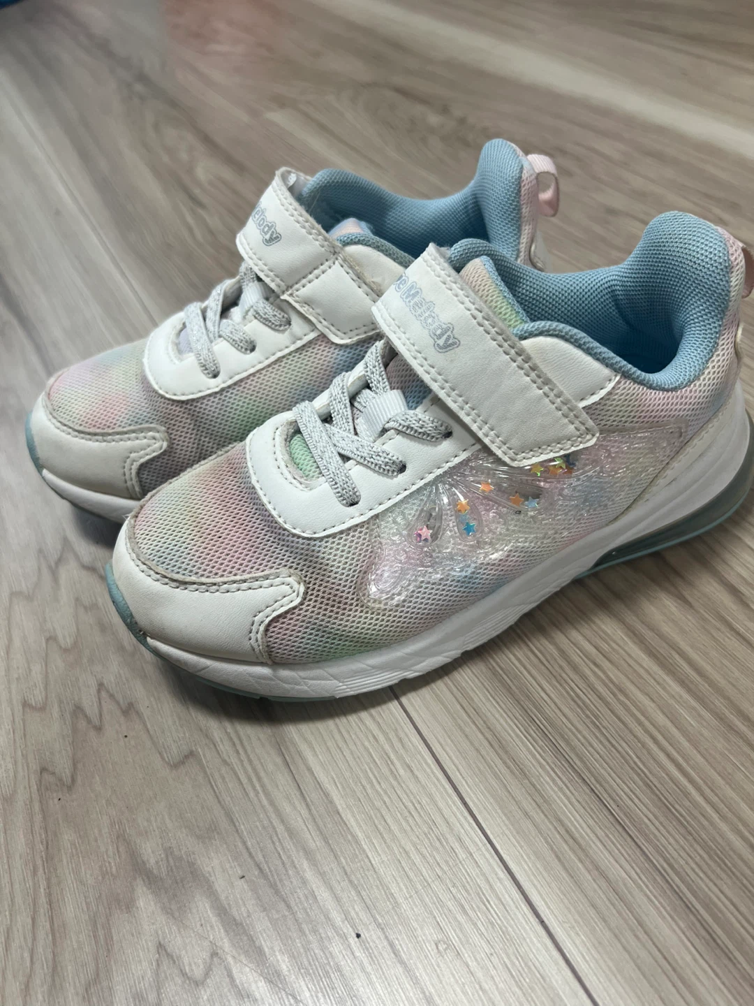 ラブメロディ キッズスニーカー 19.0cm光るスニーカー👠