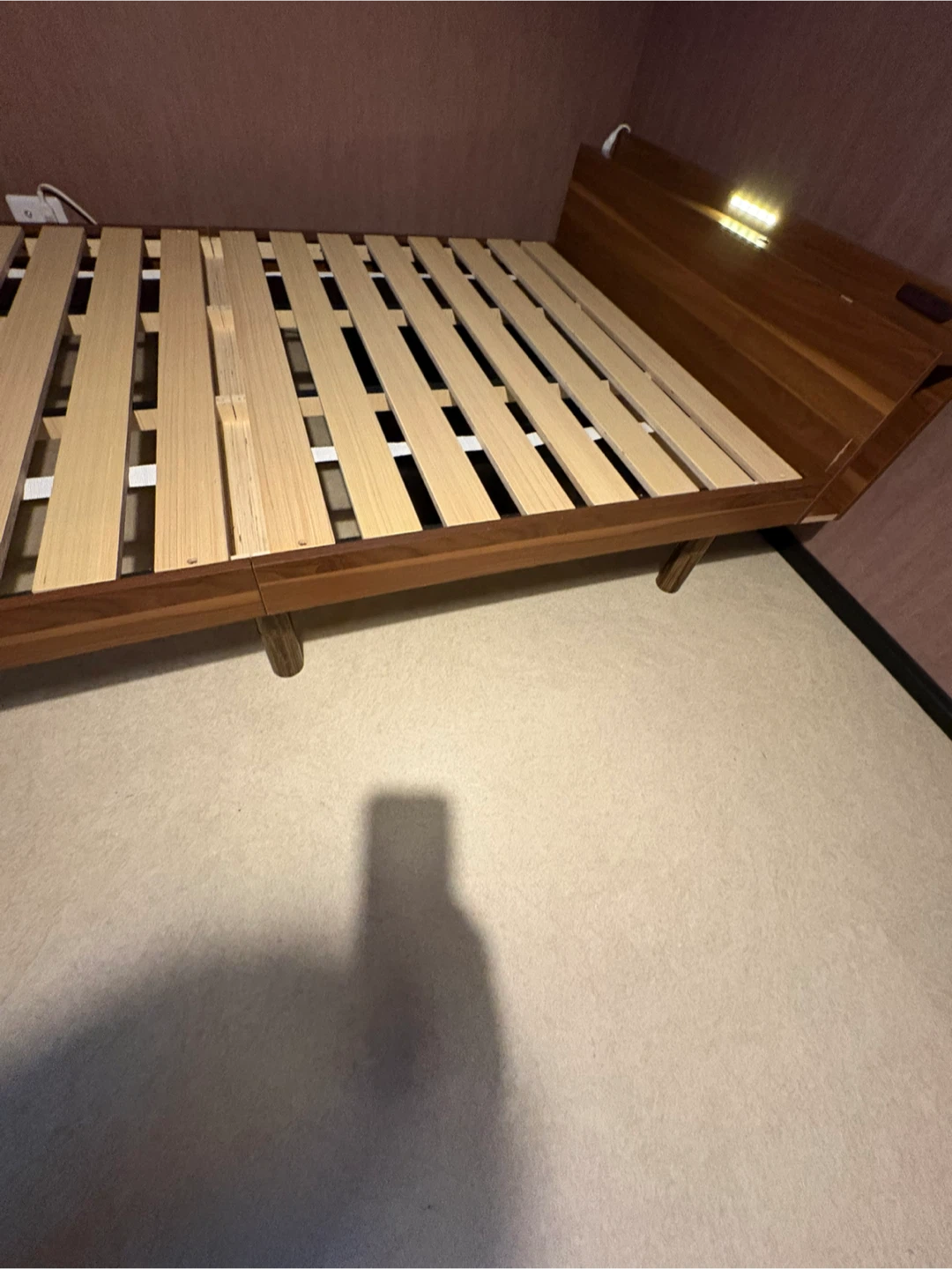 照明付き木製すのこベッド セミダブルの写真5枚目