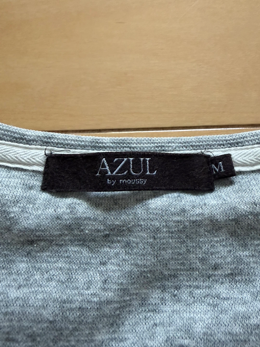 紳士アAZULby moussy アズールバイマウジーTシャツMの写真3枚目