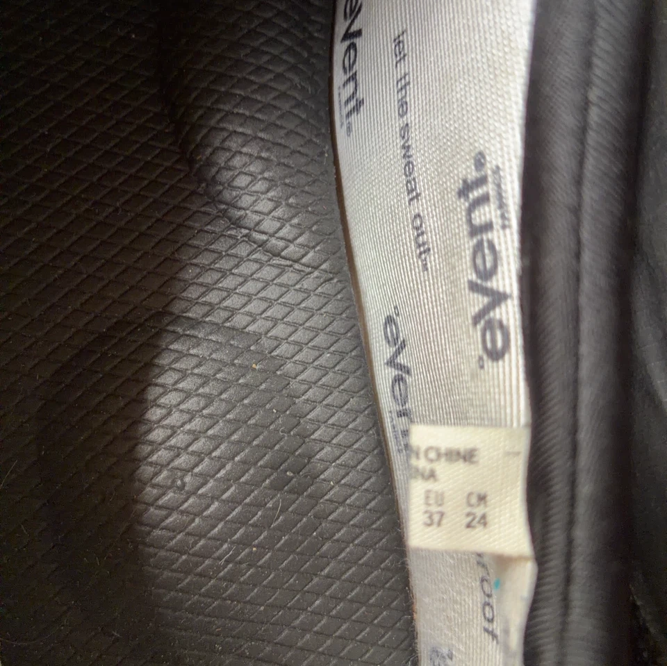 スイコック スニーカー 黒 24cmの写真4枚目