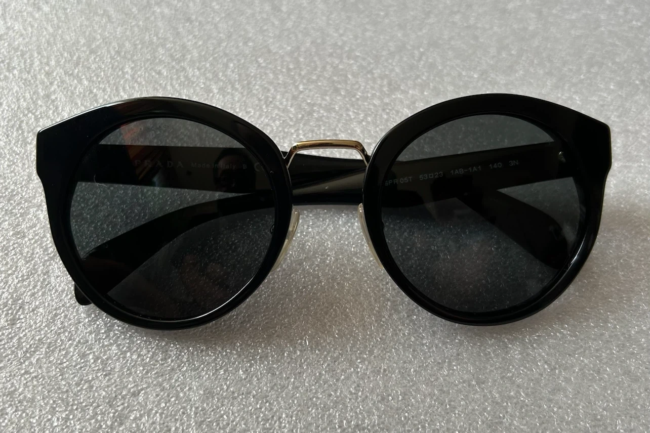 PRADA/プラダ SPR 05T サングラス メンズ&レディース(ブラック系)の写真4枚目