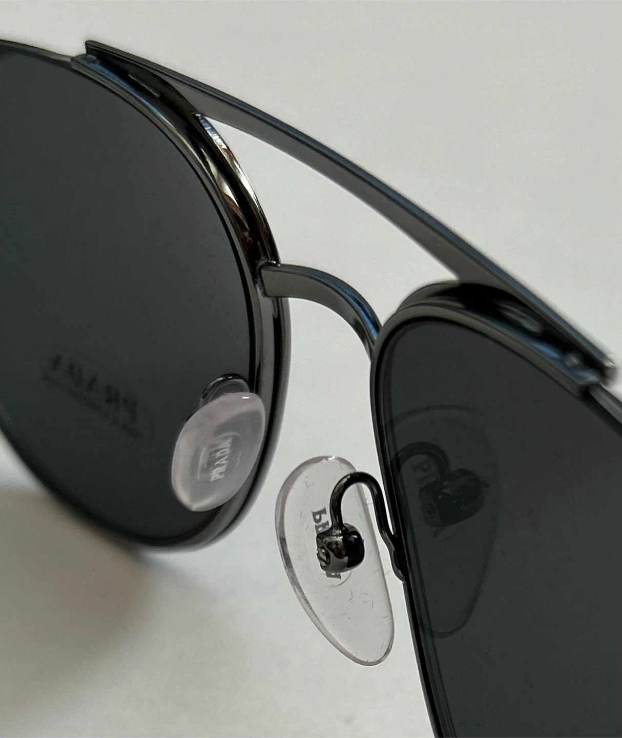 PRADA プラダサングラス SPR 50Uティアドロップ（ブラック系）新品の写真9枚目