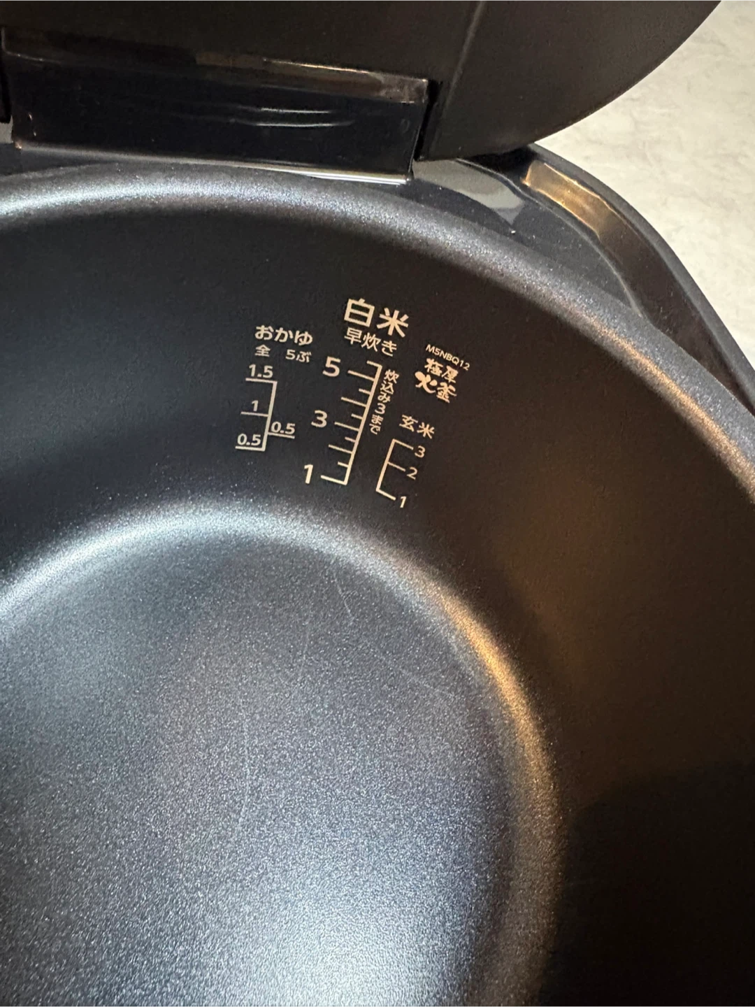 アイリスオーヤマ 炊飯器 RC-BMA50-B 5.5合の写真5枚目