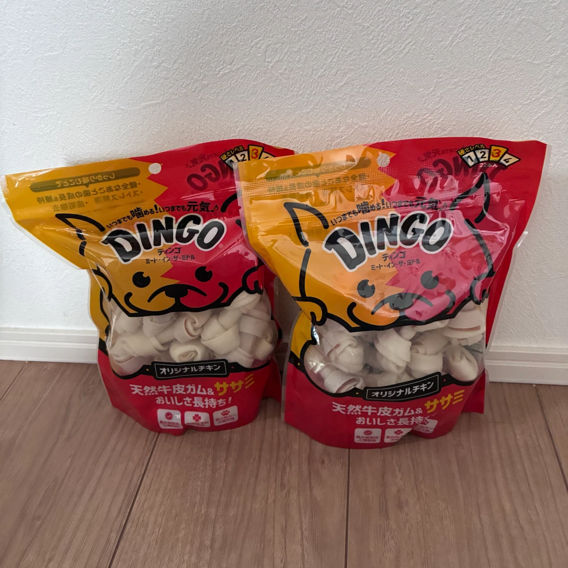 DINGOミート・イン・ザ・ミドルオリジナルチキン 22本入 の犬用おやつ