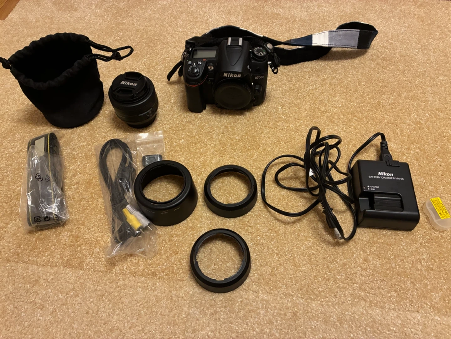 ニコン デジタル一眼レフ D7000 レンズキット