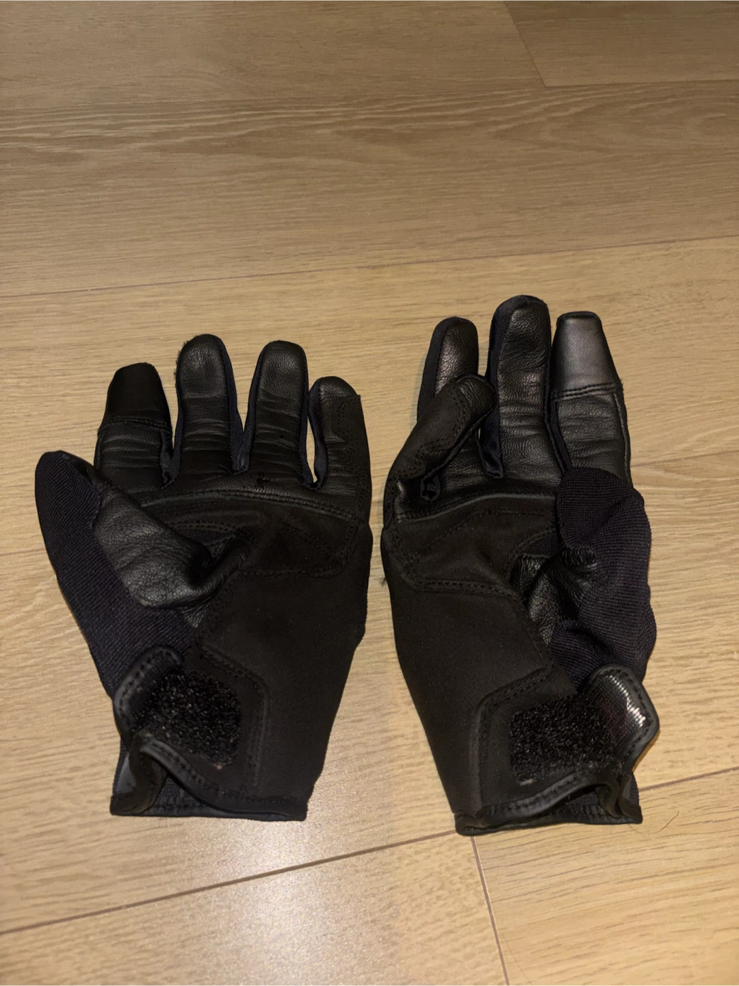 ドゥカティ レザーグローブ ブラック