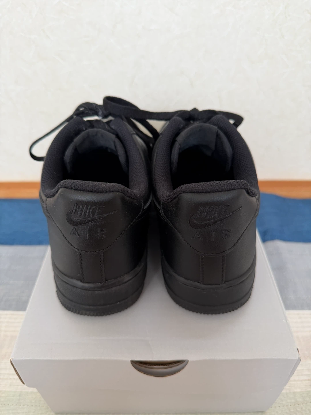 NIKE AIR FORCE 1 '07 27.0cmの写真4枚目