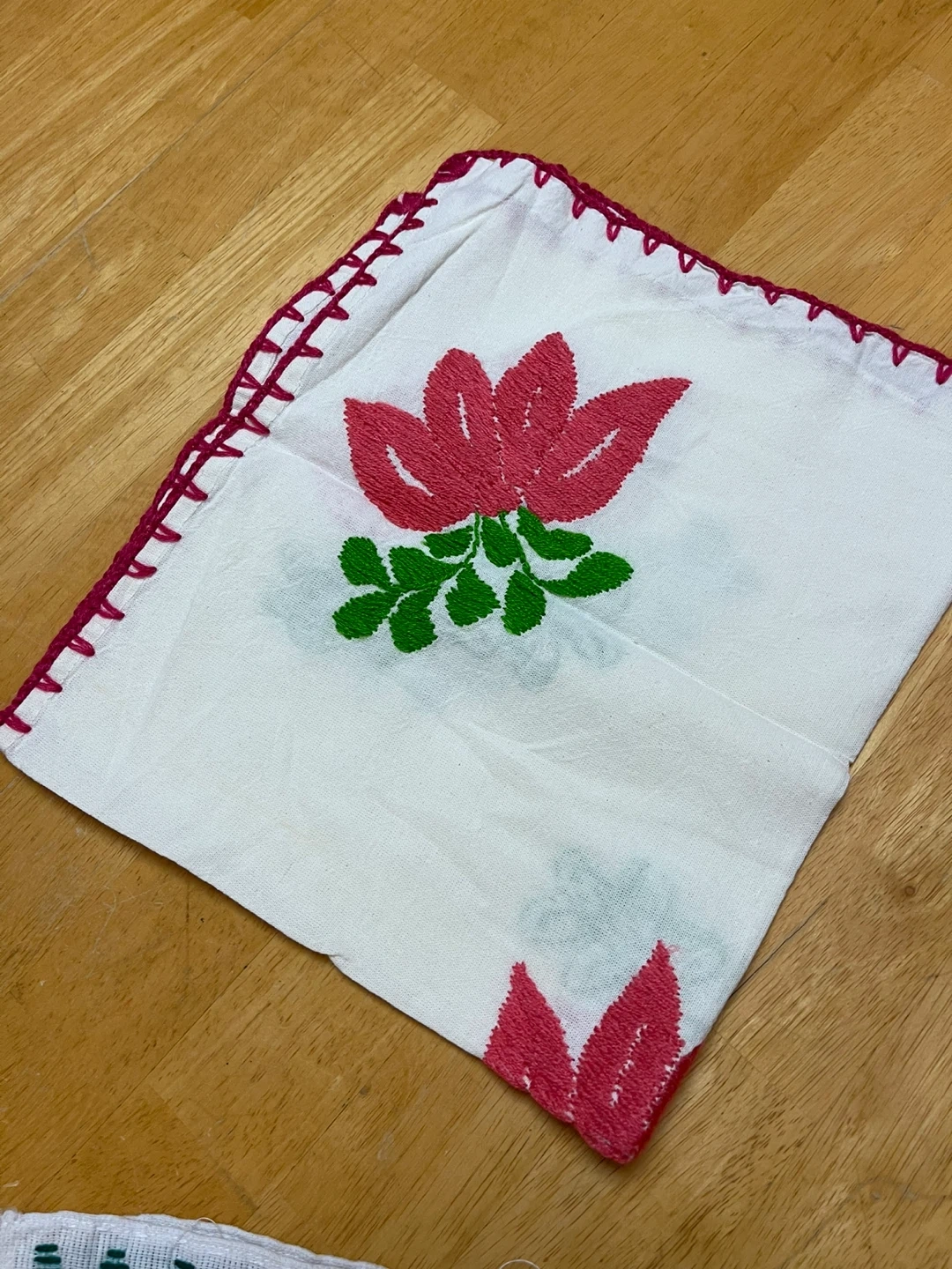 刺繍入りハンカチ 2枚セット