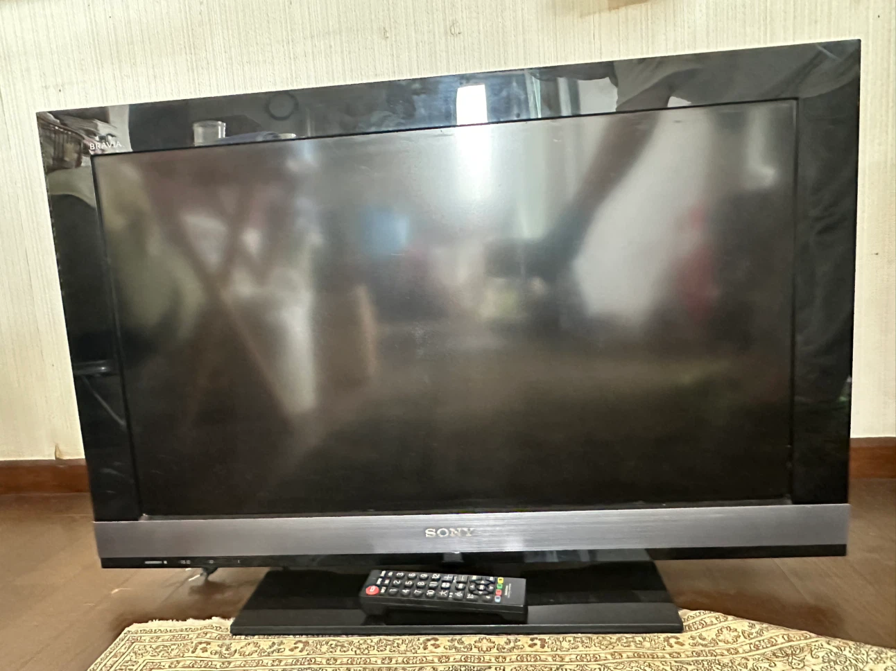 ソニー ブラビア 32インチ KDL-32EX700の写真4枚目