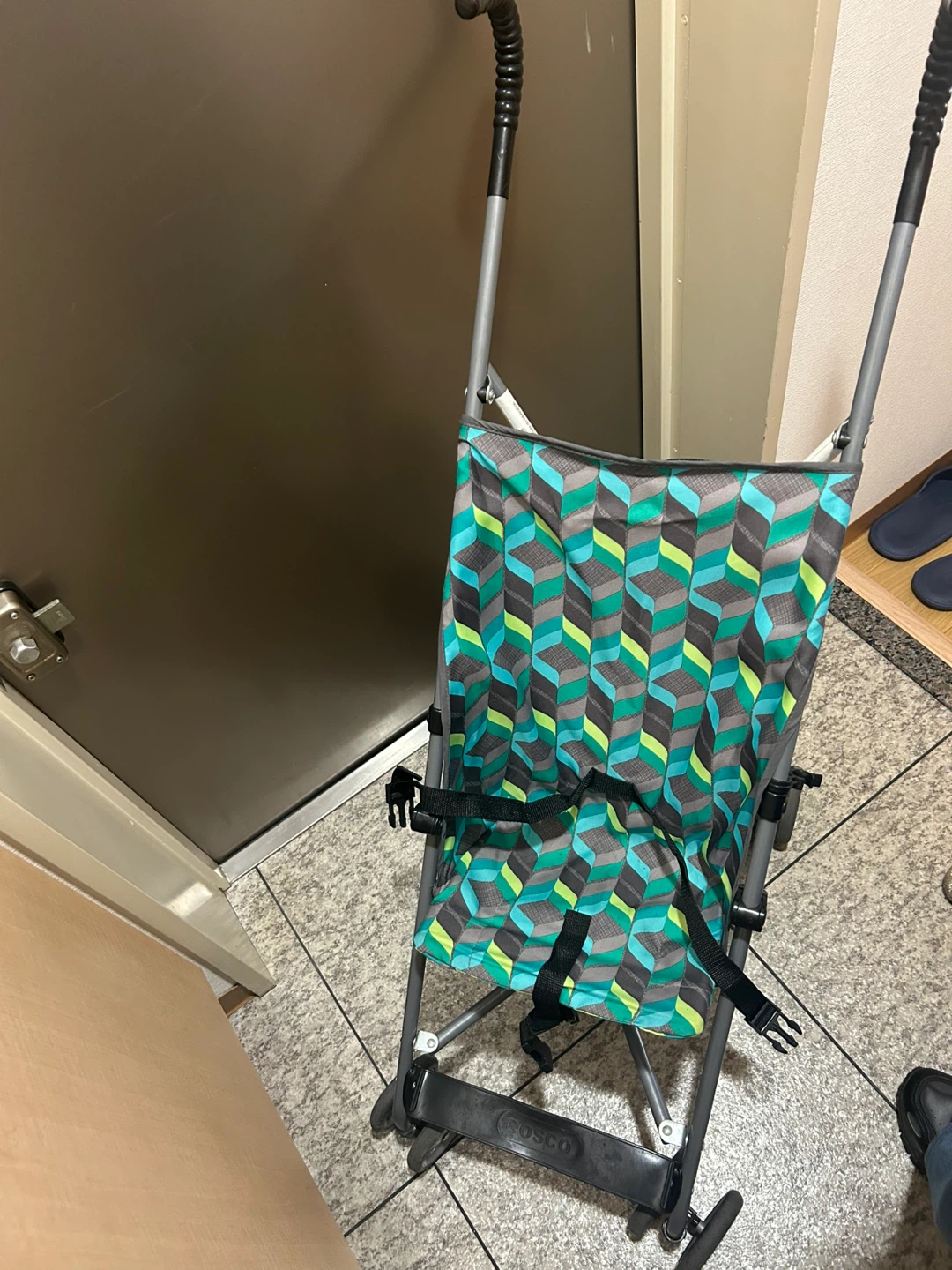 コスコ　軽量ベビーカーの写真2枚目
