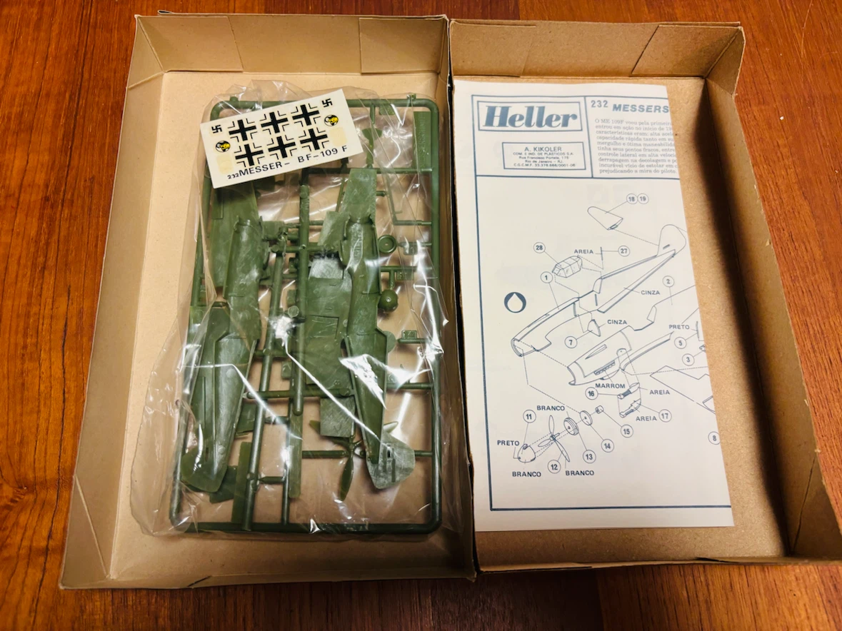 ★未開封・未組立 Heller KIKO 1/72 Bf 109F エレール プラモデル 模型 戦闘機の写真2枚目