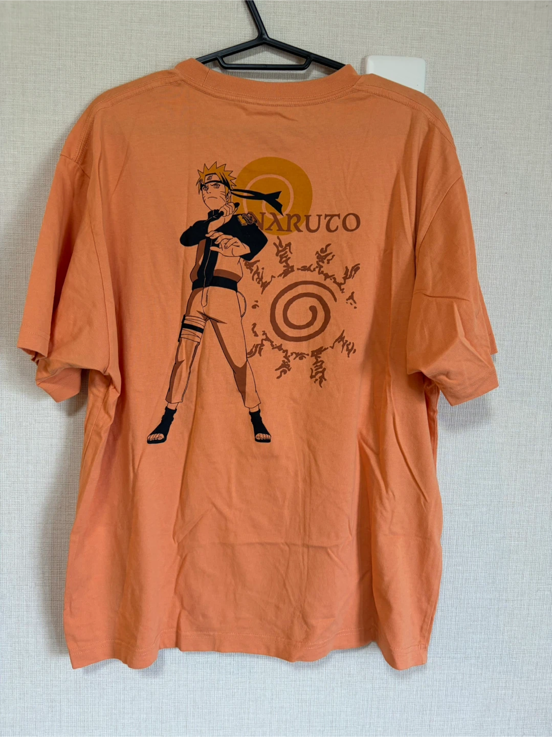 ジーユー ナルト Tシャツ M オレンジの写真3枚目