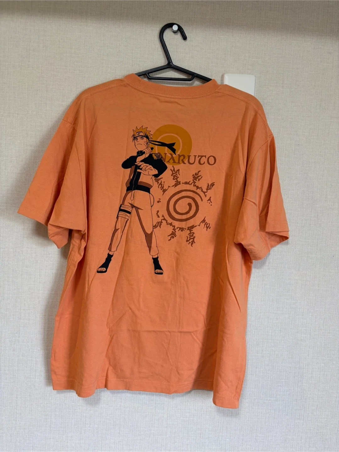 ジーユー ナルト Tシャツ M オレンジの写真4枚目