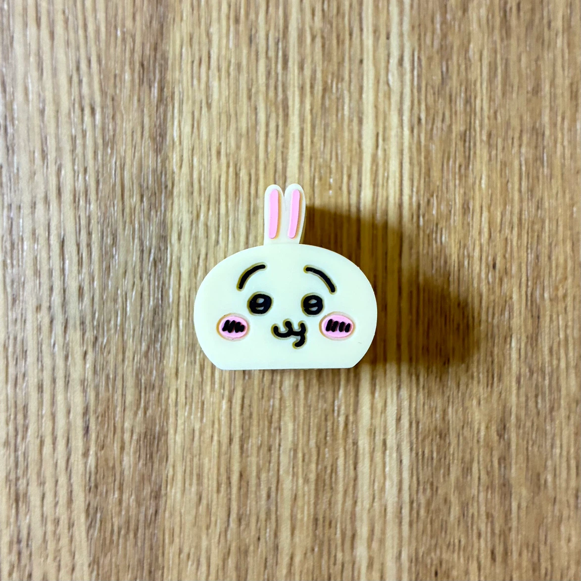 ちいかわ うさぎ リップキャップ