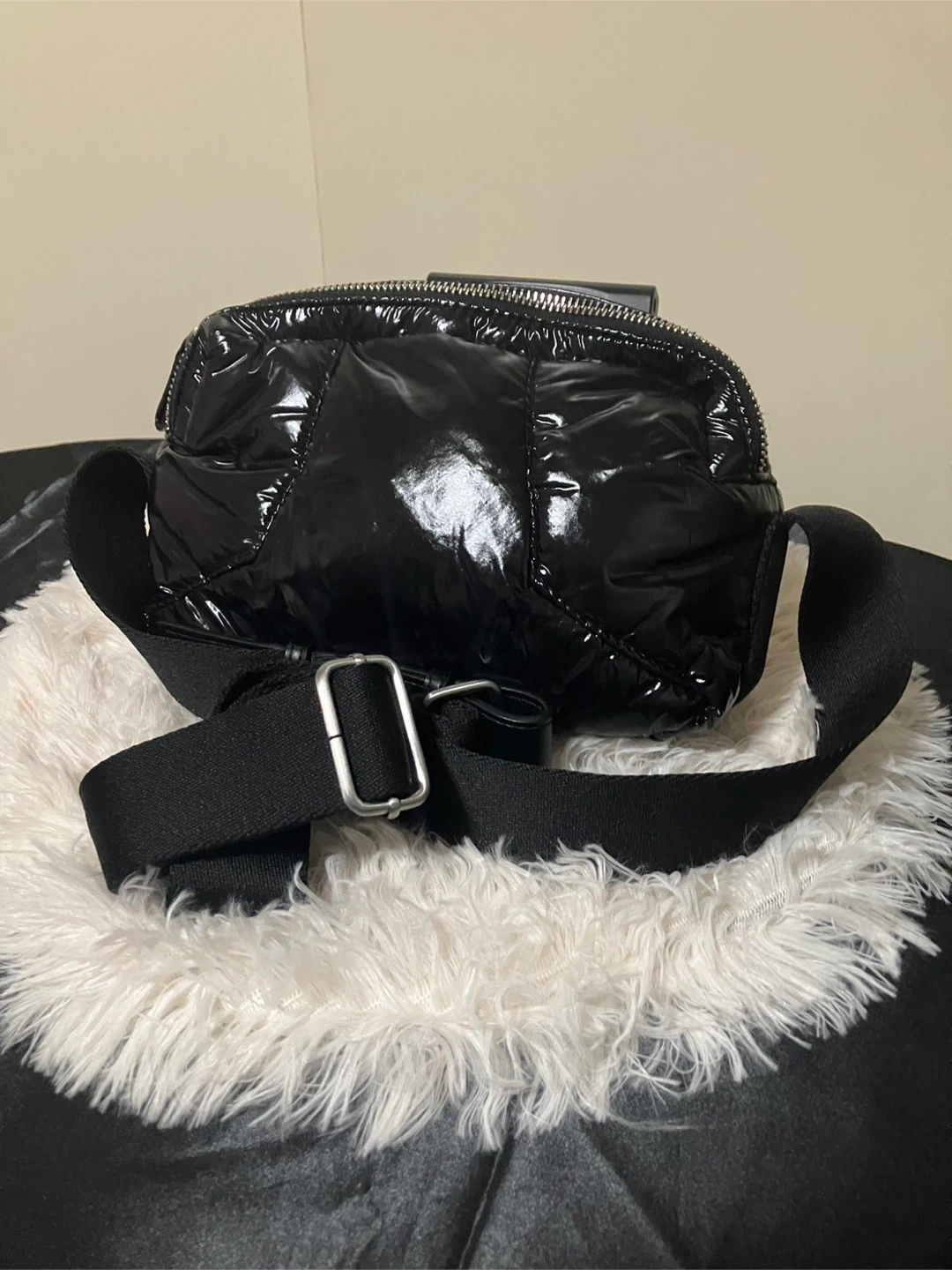 【未使用】ZARA パデッドショルダーバッグの写真2枚目