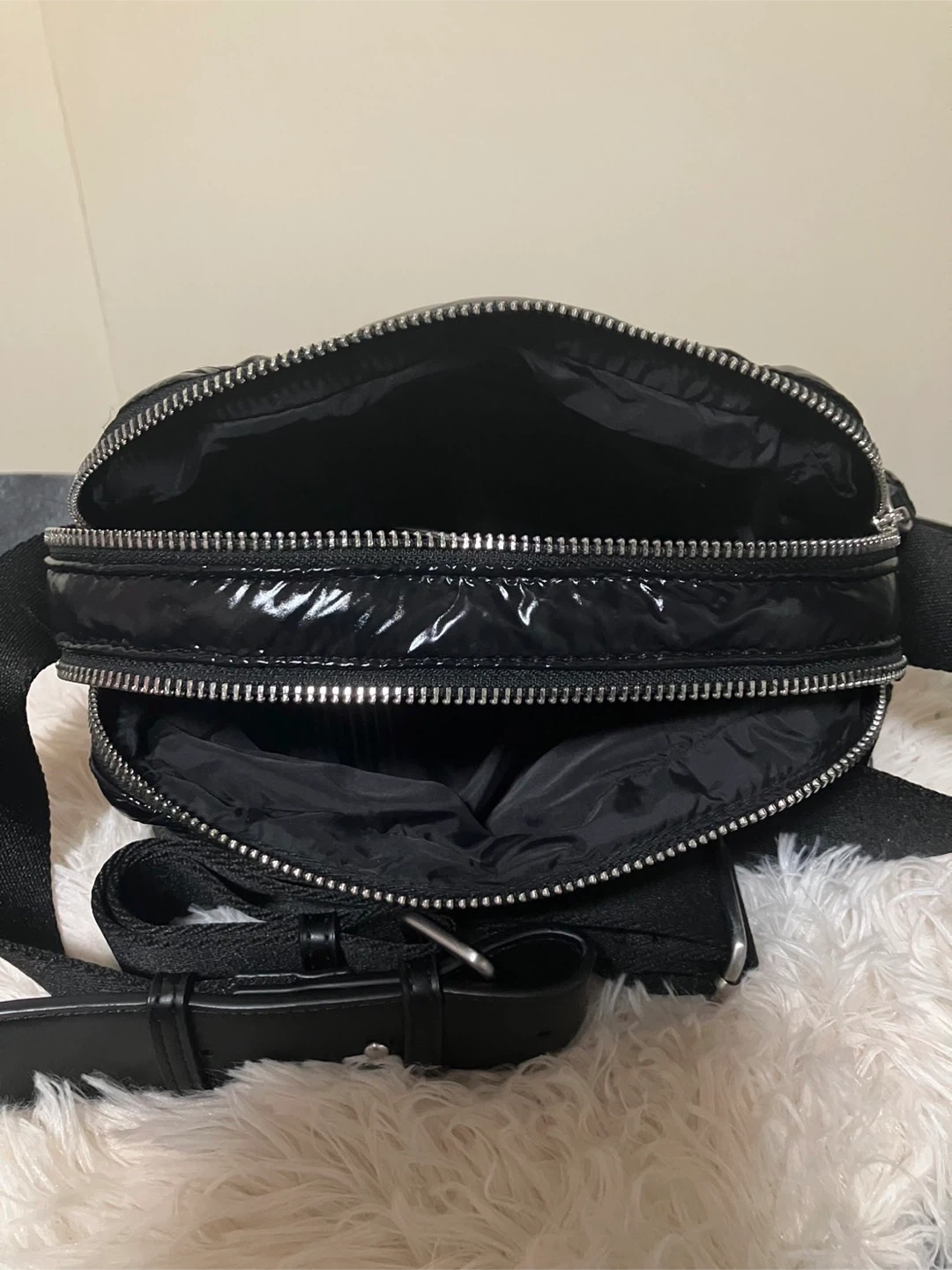 【未使用】ZARA パデッドショルダーバッグの写真4枚目