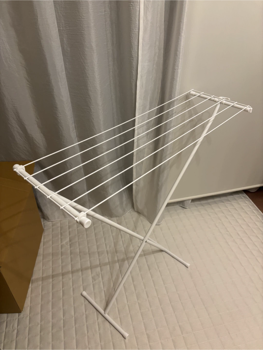 物干し 折り畳み 洗濯スタンド　軽量 スリム コンパクト すき間 収納の写真2枚目