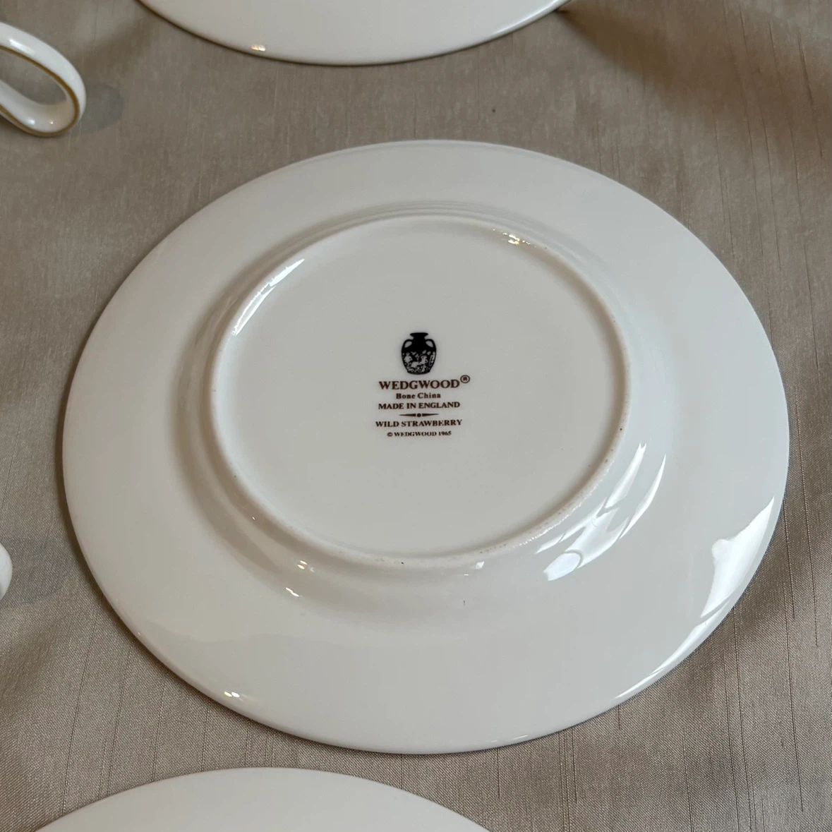 WEDGWOOD ワイルドストロベリー カップ＆プレートセットの写真6枚目