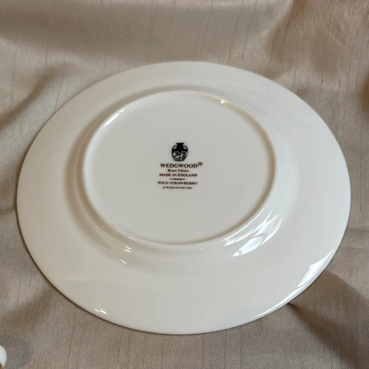WEDGWOOD ワイルドストロベリー カップ&プレートセットの写真7枚目