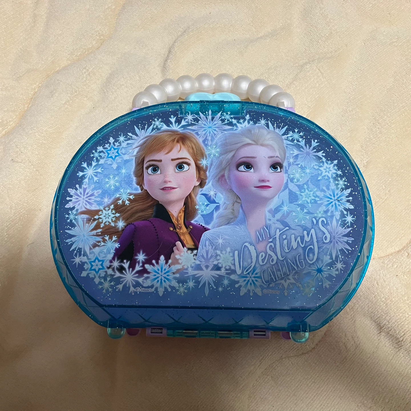 ディズニーとプリキュアの折りたたみテーブルの写真2枚目