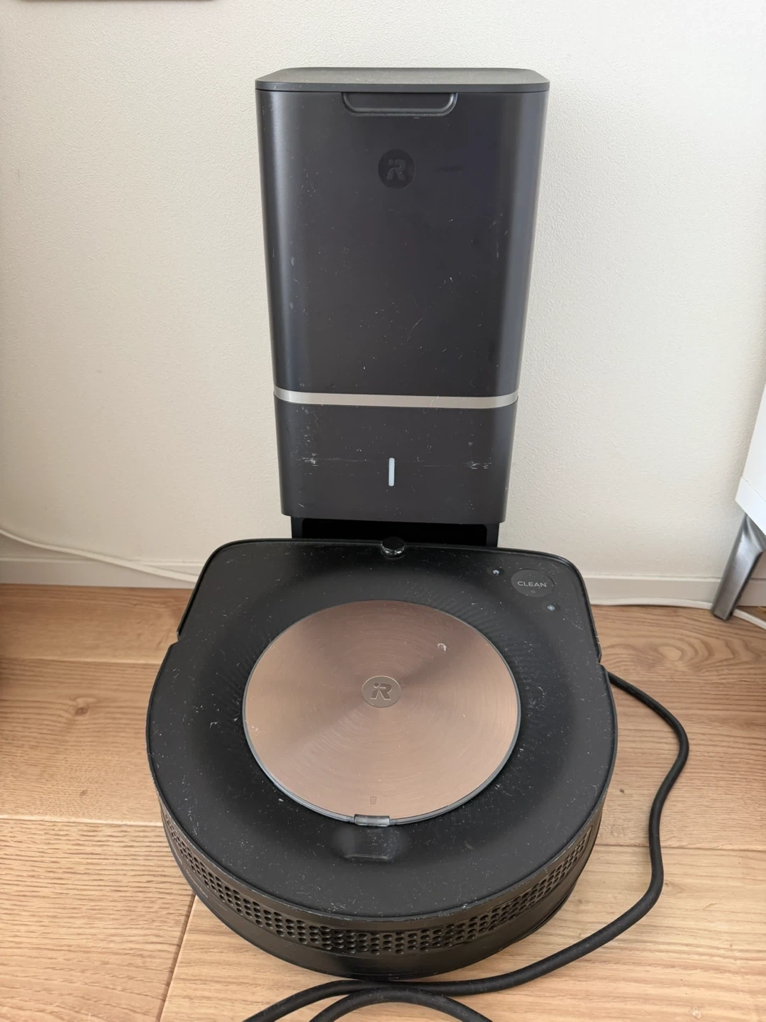アイロボット ルンバ j7+ ロボット掃除機