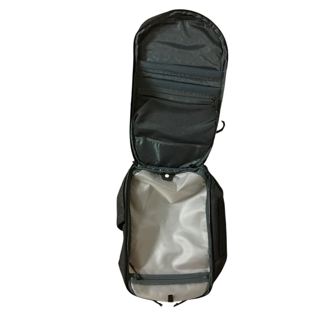 未使用 THULE トラベルバッグ スーリー 約20Lの写真8枚目