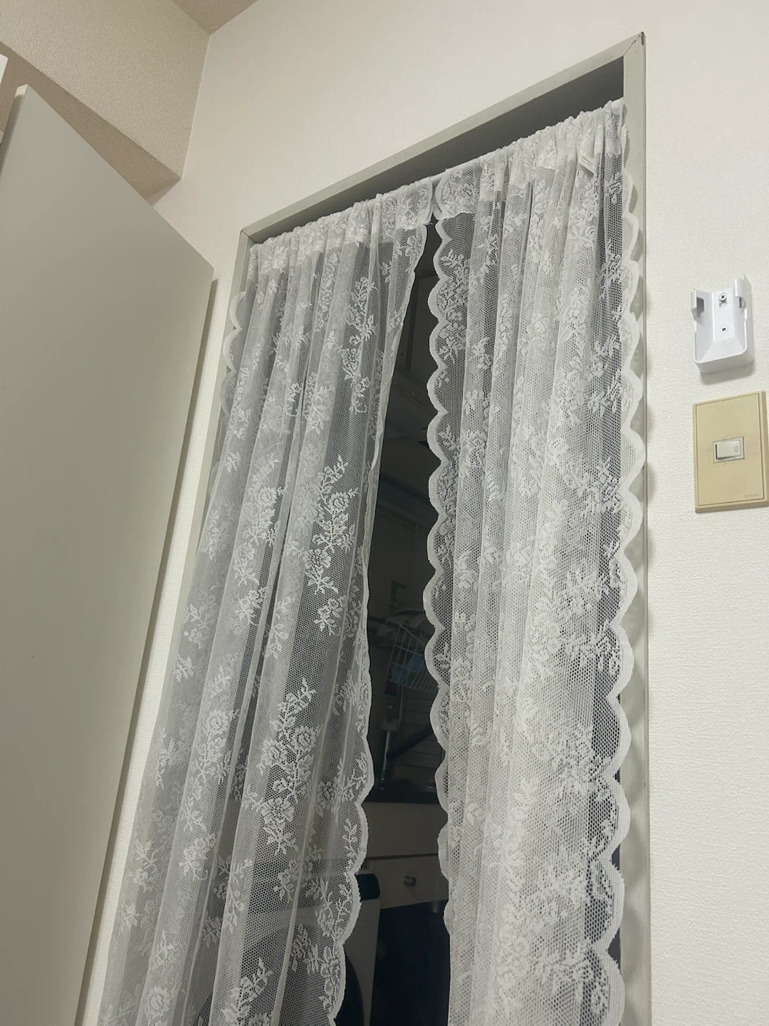 花柄レースのカーテン 間仕切り用