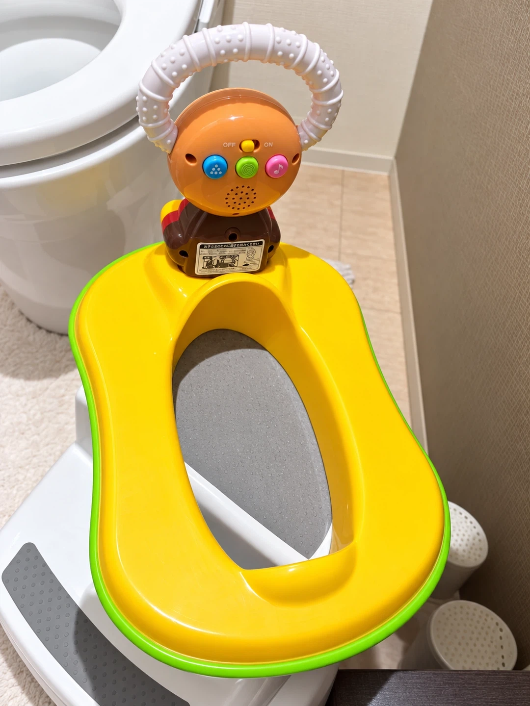 アンパンマン 補助便座 踏み台セットの写真3枚目