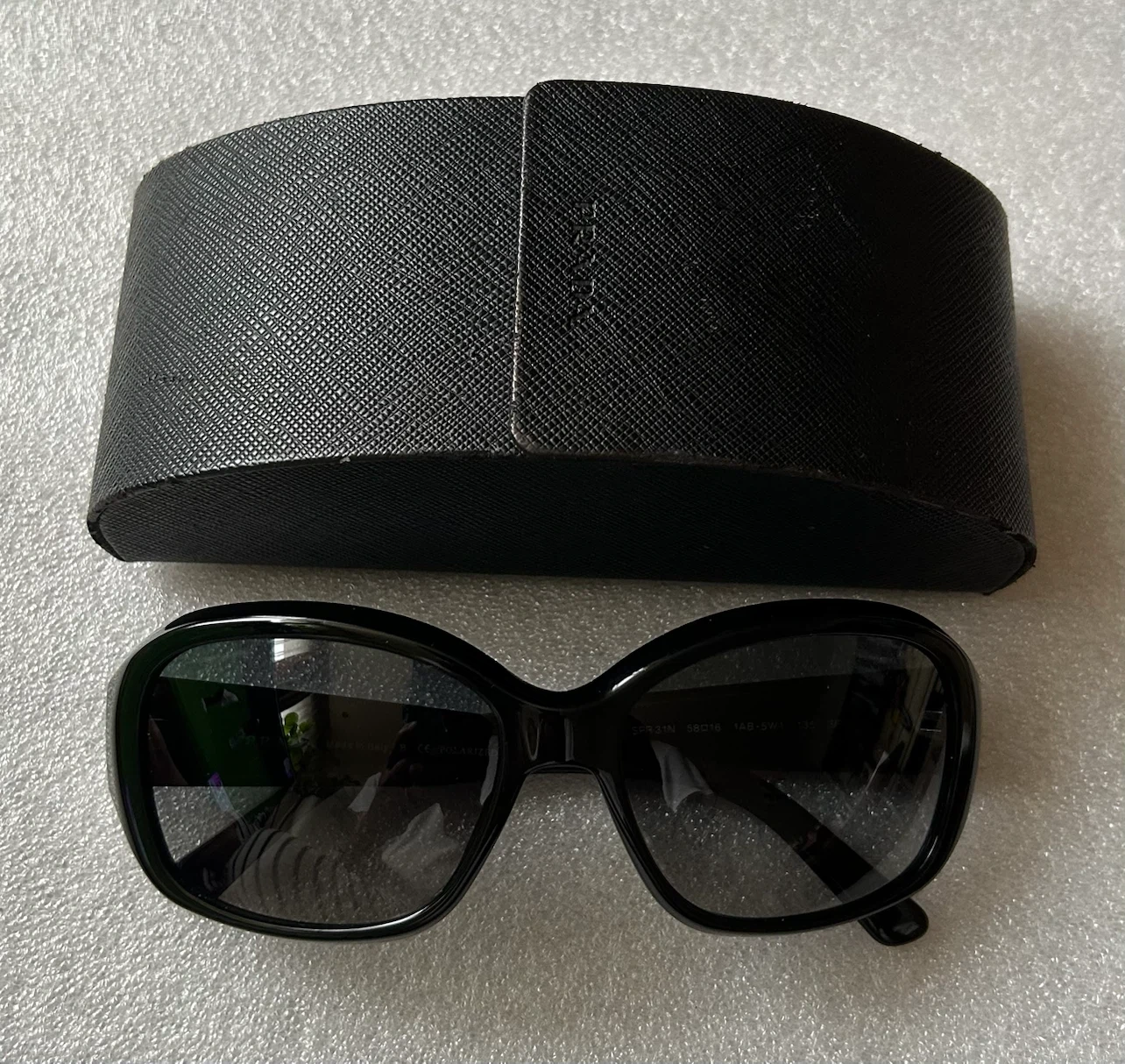 PRADA/プラダ SPR 31N サングラス メンズ&レディース(ブラック系)の写真2枚目