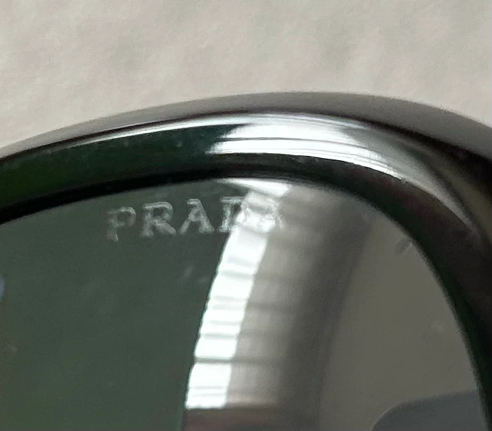 PRADA/プラダ SPR 31N サングラス メンズ&レディース(ブラック系)の写真6枚目